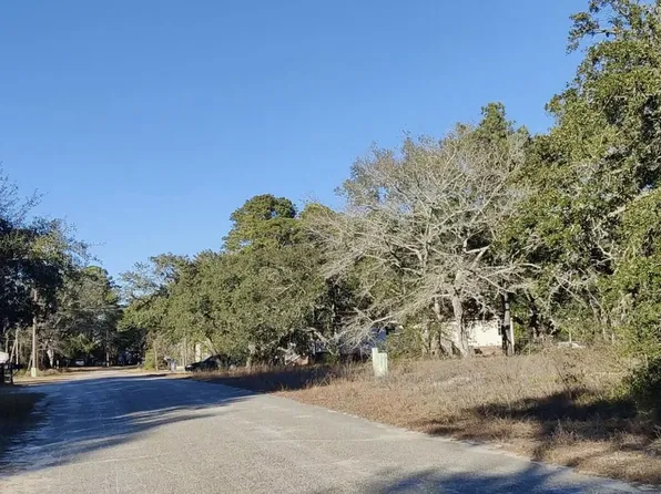 2338 Jolly Roger Drive SW, Supply, NC 28462