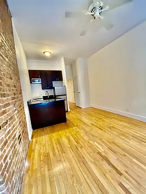Rented by Douglas Elliman | media 14