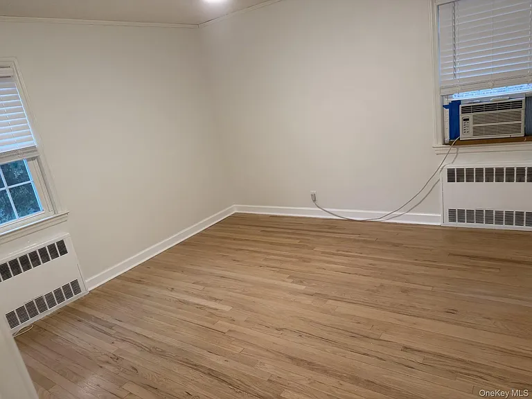 362 Piccadilly Dwns — Photo 9