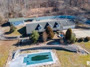 32596 Grapevine Trl, Mc Clure, IL 62957