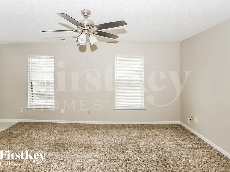 9419 White Cedar Ct — Photo 6