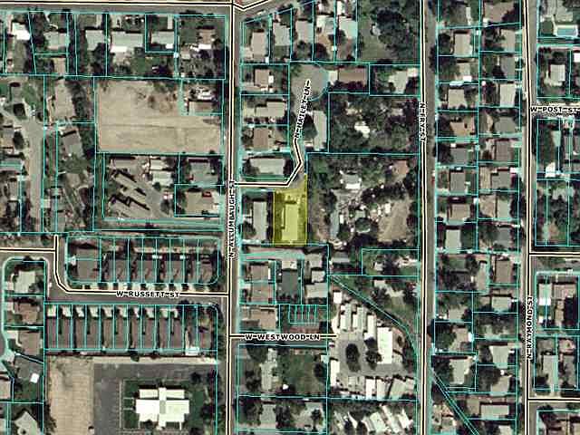 2nd image of 1940-1942 Hailey Ln