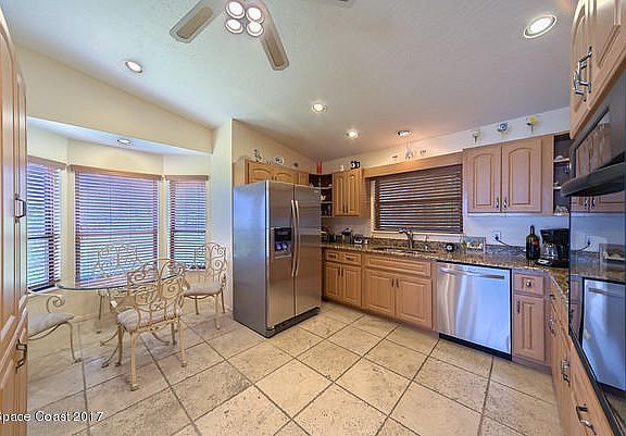 4th image of 2519 Riverview Dr