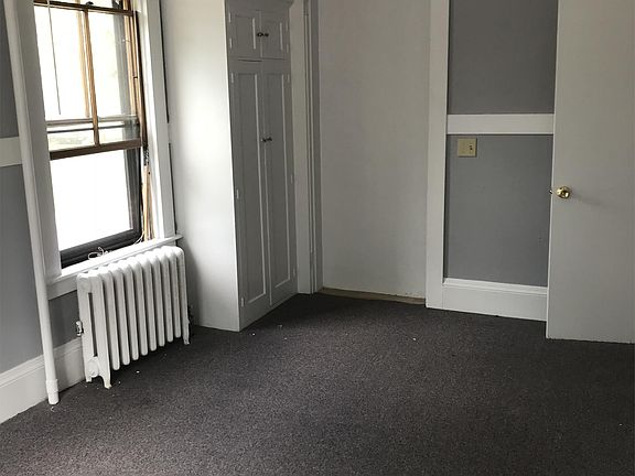 5th image of 217 S Union St