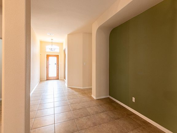 4th image of 1031 Dyer Creek Pl