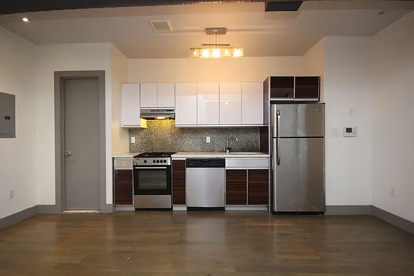 Rented by Nooklyn NYC LLC | media 10