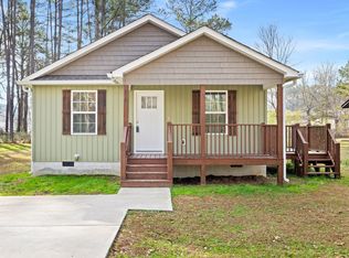 212 Yardley Ln, Tunnel Hill, GA 30755