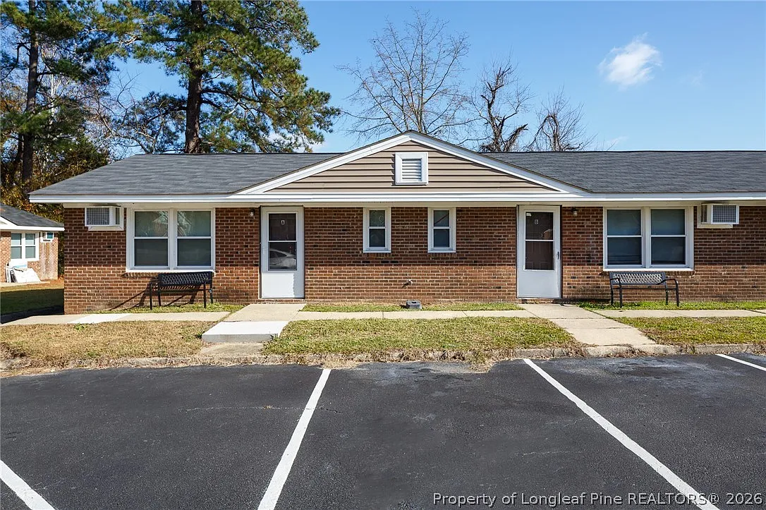 1 bed, 1.0 bath, 800 sqft, $725 — Photo 1