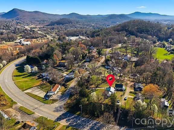 2nd image of 1406 Walt Arney Rd