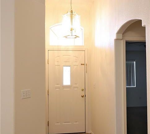 3rd image of 4033 S Nicholas Dr