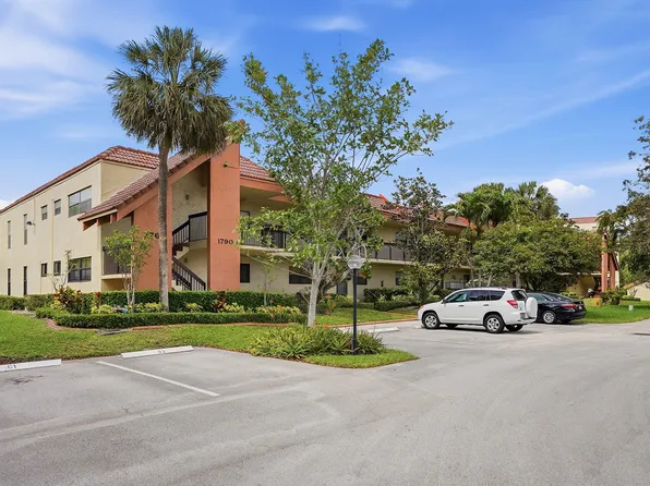 1774 Hammock Boulevard #118, Coconut Creek, FL 33063