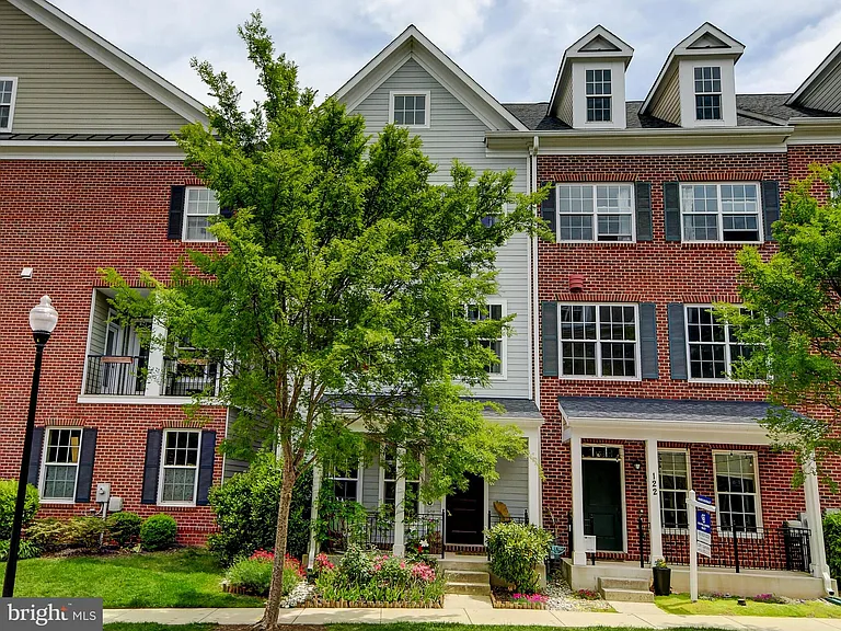 124 Meridian Ln — Photo 37