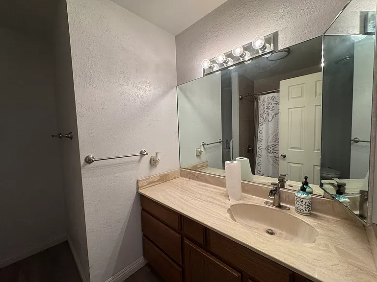1464 Riverfront Dr — Photo 42