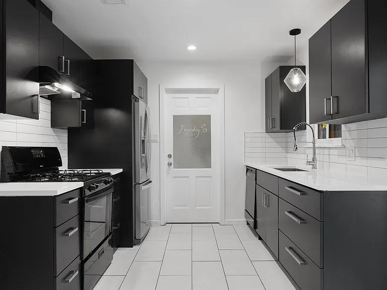 508 Harway Ct — Photo 10