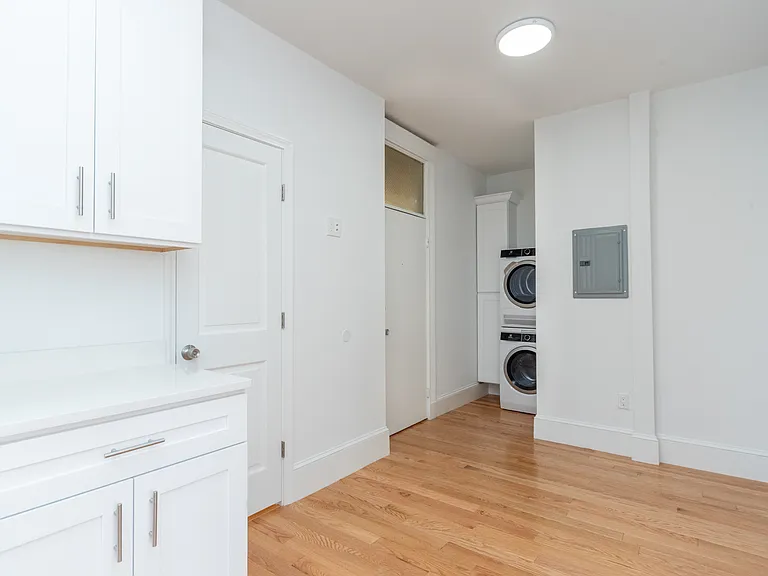 175 Hemenway St #20A — Photo 4