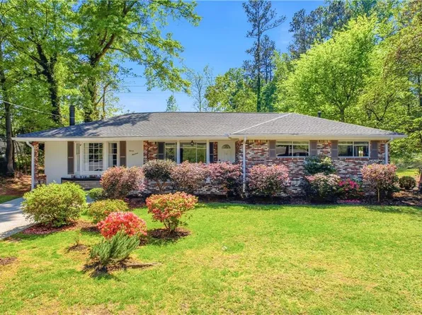 1100 Vonda Ln SW, Mableton, GA 30126
