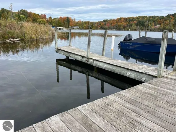 2803 W Shore Dr, Central Lake, MI 49622