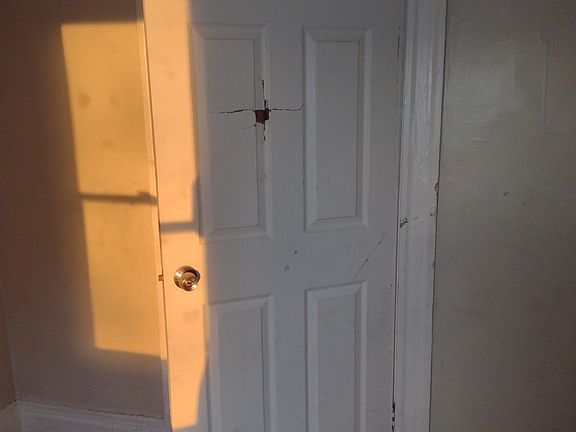 4th image of 1952 Cudaback Ave #5