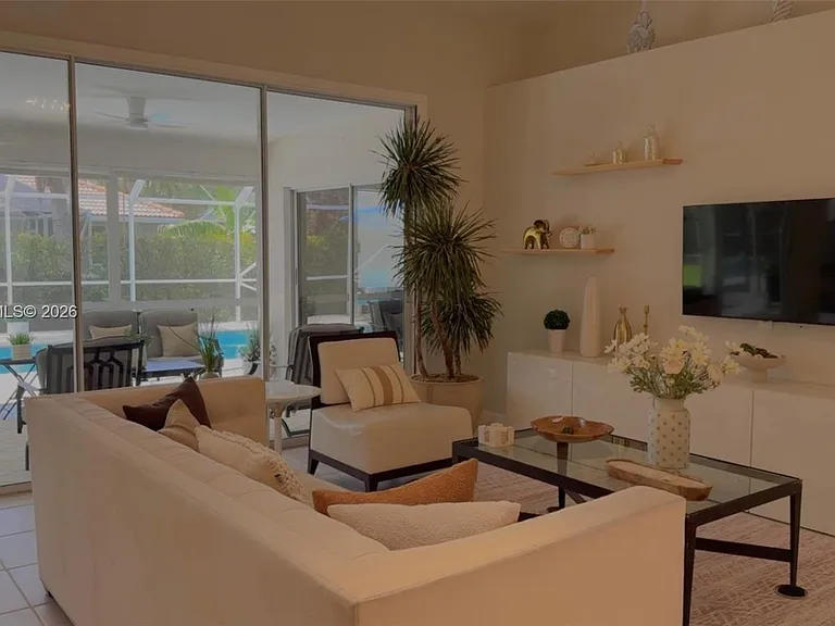 165 Cypress Trce — Photo 15