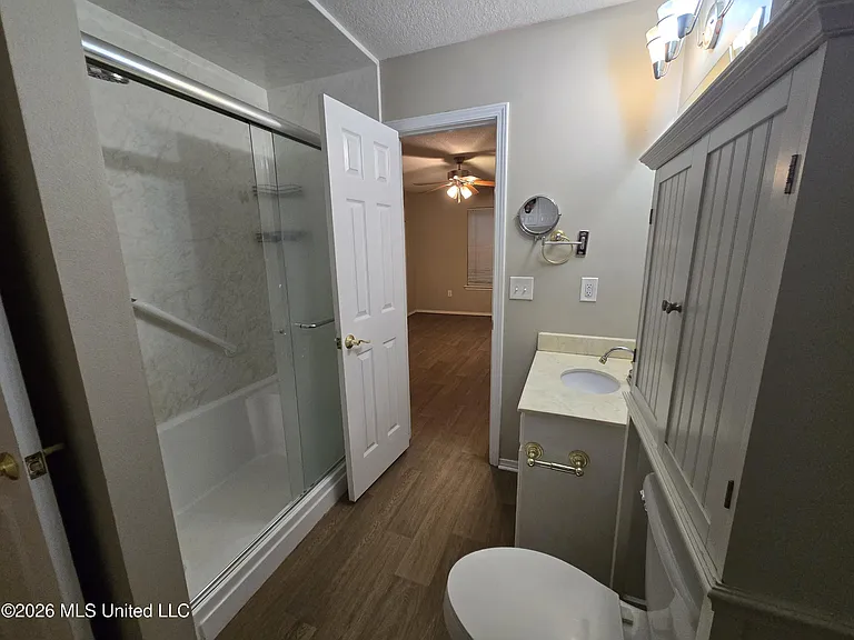 13488 Addison Ave — Photo 13