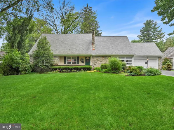 1404 Hillcrest Rd, Lancaster, PA 17603