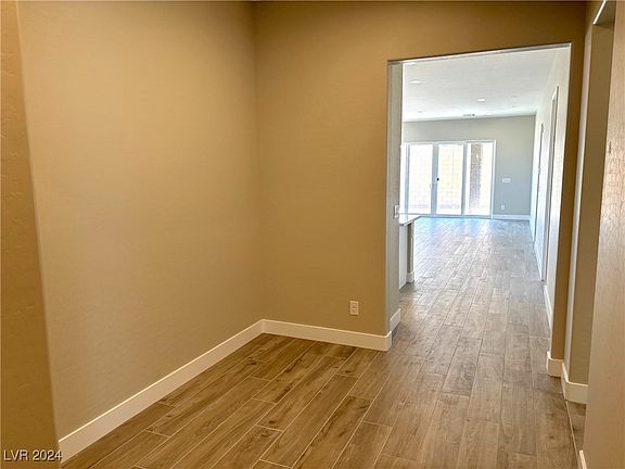 3rd image of 3805 W Haleh Ave