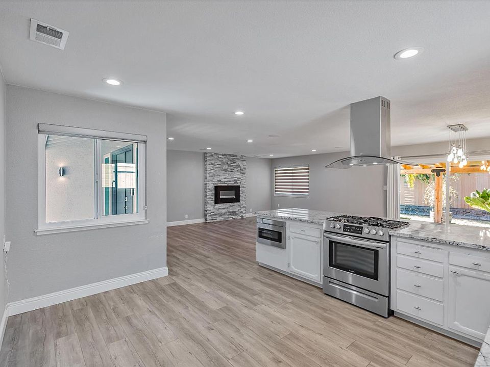 1st image of 4901 Hillridge Way