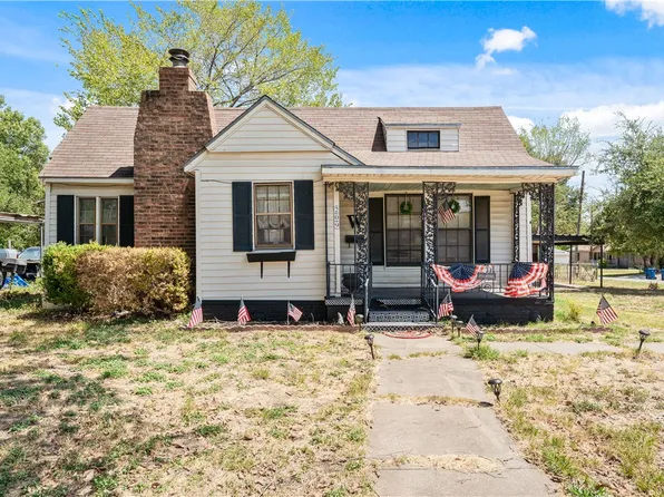 209 S Canton St, Mexia, TX 76667