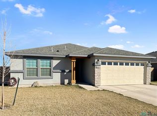 6324 N Meadowlands Dr, Hobbs, NM 88242