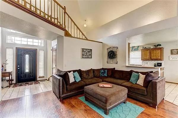1808 Rasheed Rd — Photo 2