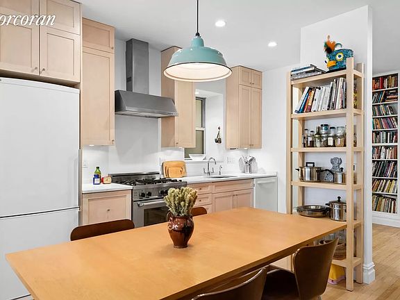 3rd image of 370 W 118th St APT 2C
