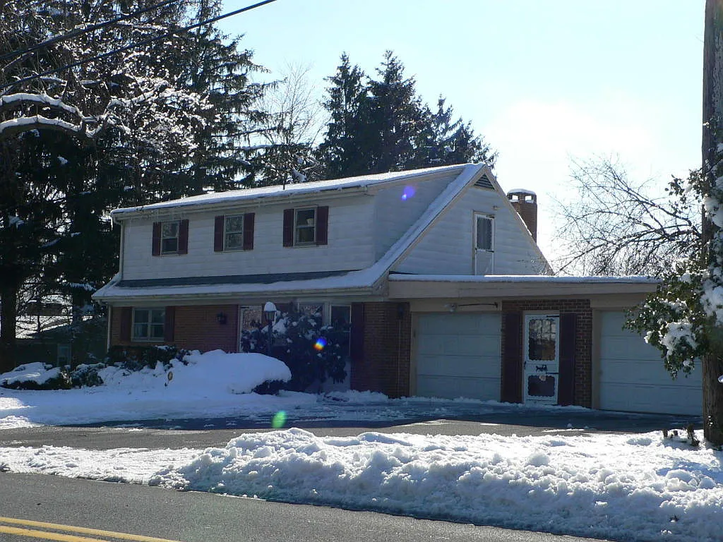 1112 Nissley Rd photo 1