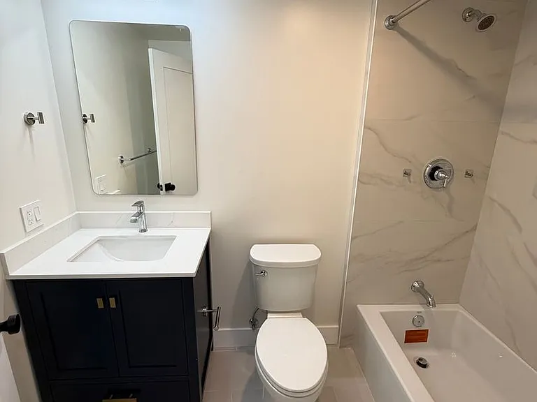1 Bed 1 Bath Brand New Apartment In Cleveland Heights — Photo 6