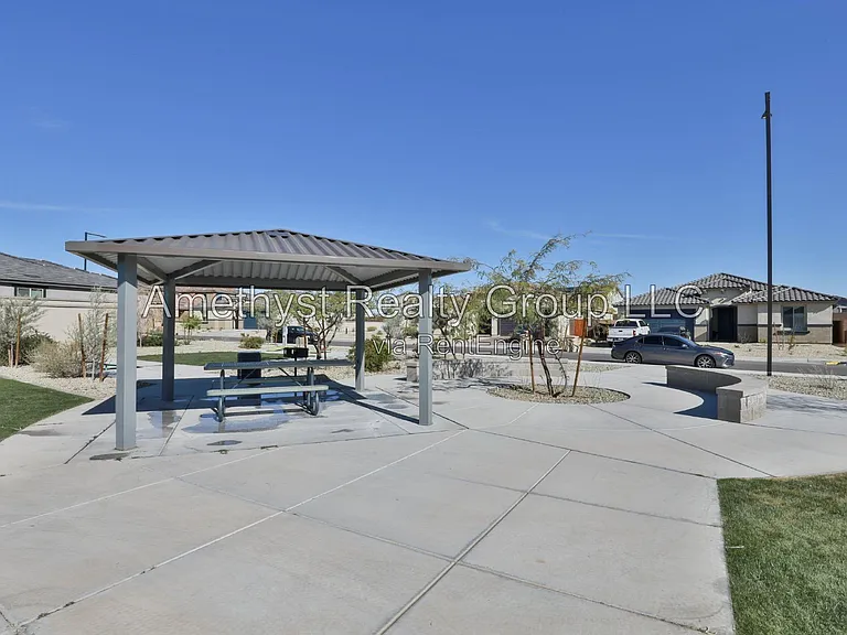 24642 W Flores Dr — Photo 36