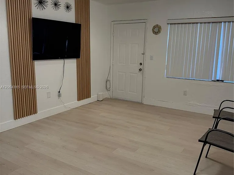 3660 SW 10th St #7A — Photo 4
