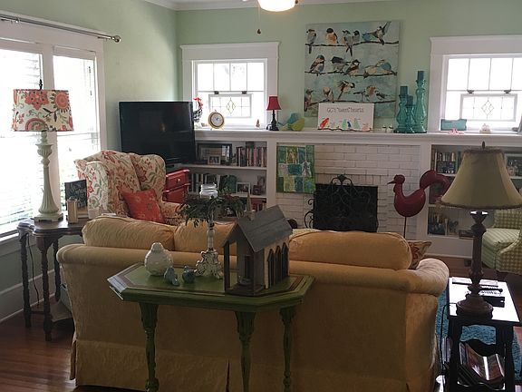 3rd image of 735 Sayles Blvd