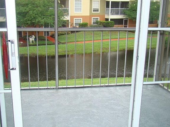 4th image of 4003 Versailles Dr #4003F