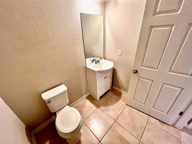 5717 Lehman Way — Photo 14