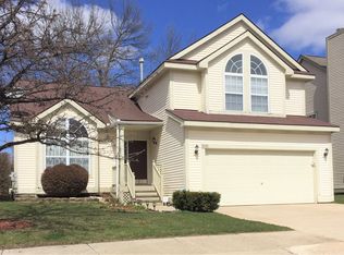6478 Forestside Dr, Waterford, MI 48327