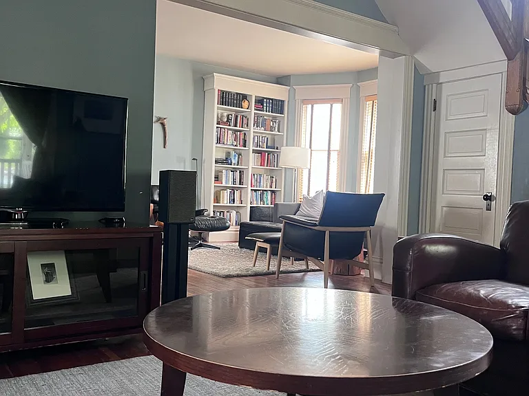 79 W 13th St — Photo 11