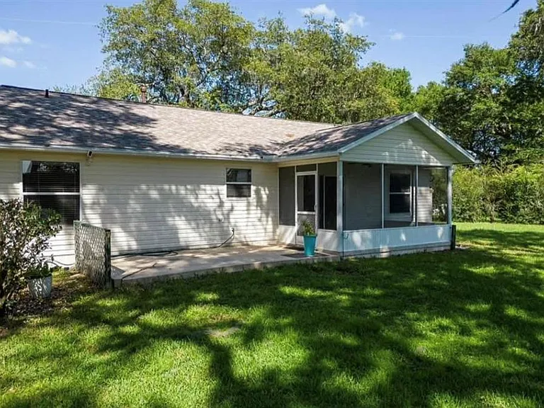 104 Cherry Blossom Ln — Photo 16