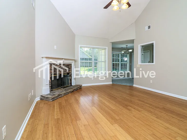 14 Kayla Dr NW — Photo 4