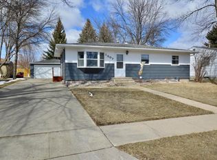 1307 5th Ave NE, Aberdeen, SD 57401
