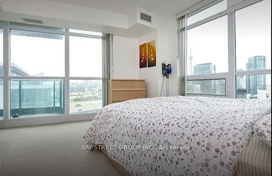 215 Fort York Blvd #1711 — Photo 10