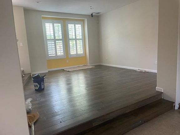 4th image of 3260 Aralia Ct