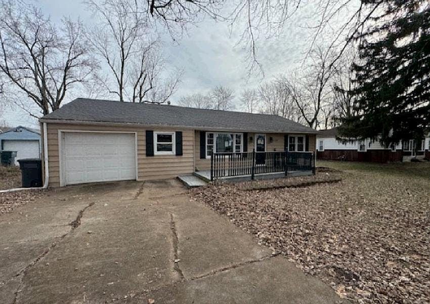 1st image of 1700 N Alden Rd