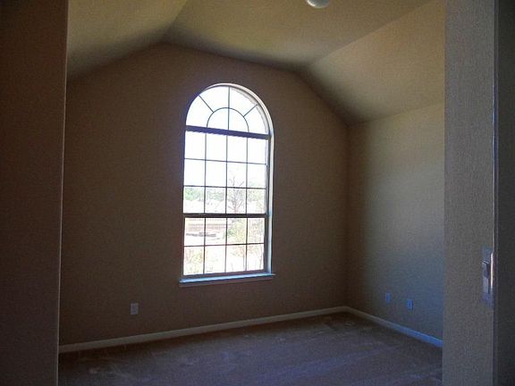3rd image of 57 Black Swan Pl