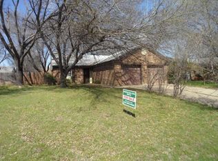105 Juniper Dr, Arlington, TX 76018