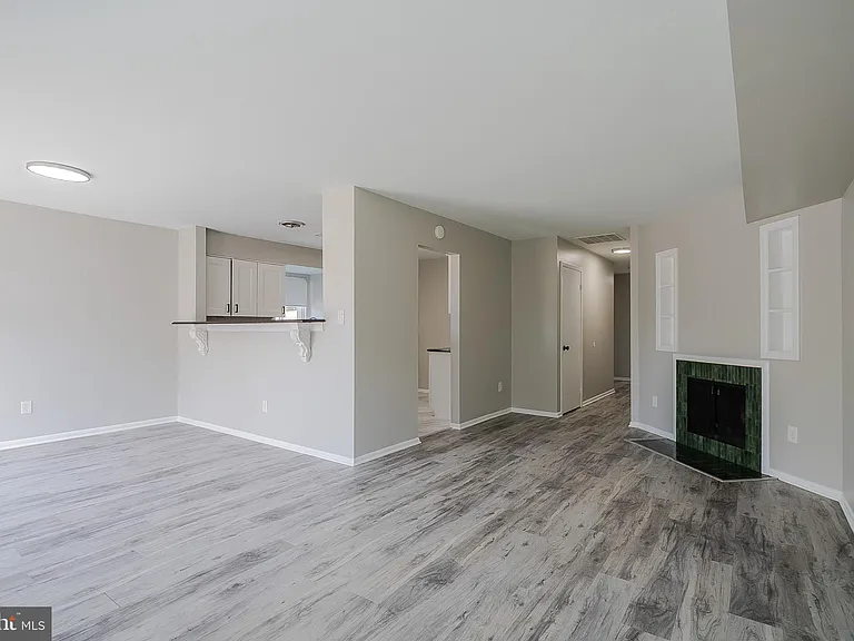 7932 Silverada Pl #126E — Photo 8