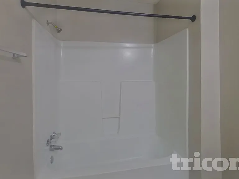 120 Elberta Dr — Photo 17